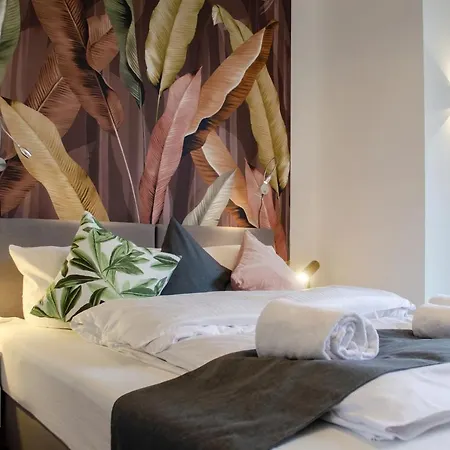 Homely 8 - Relaxed Self-check-in In Apartment